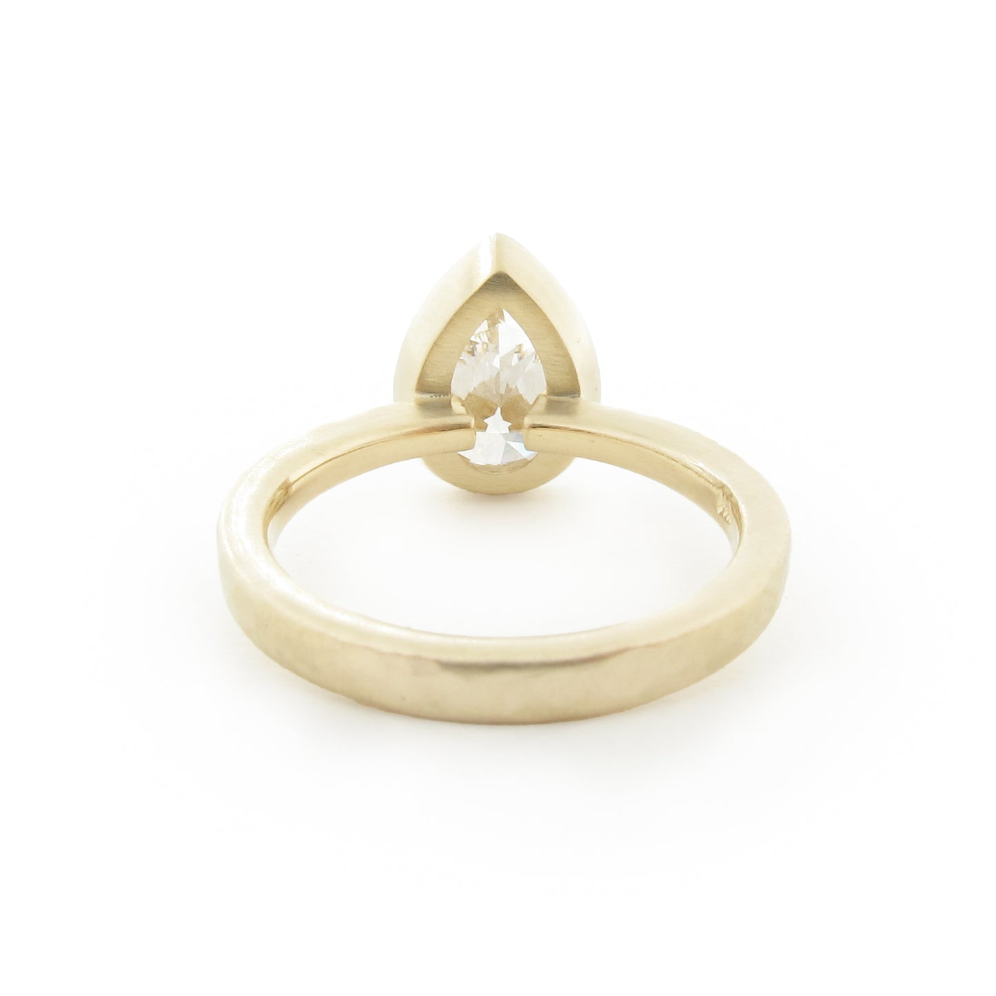 Pear Cut Semi-Mount with delicate tapered band