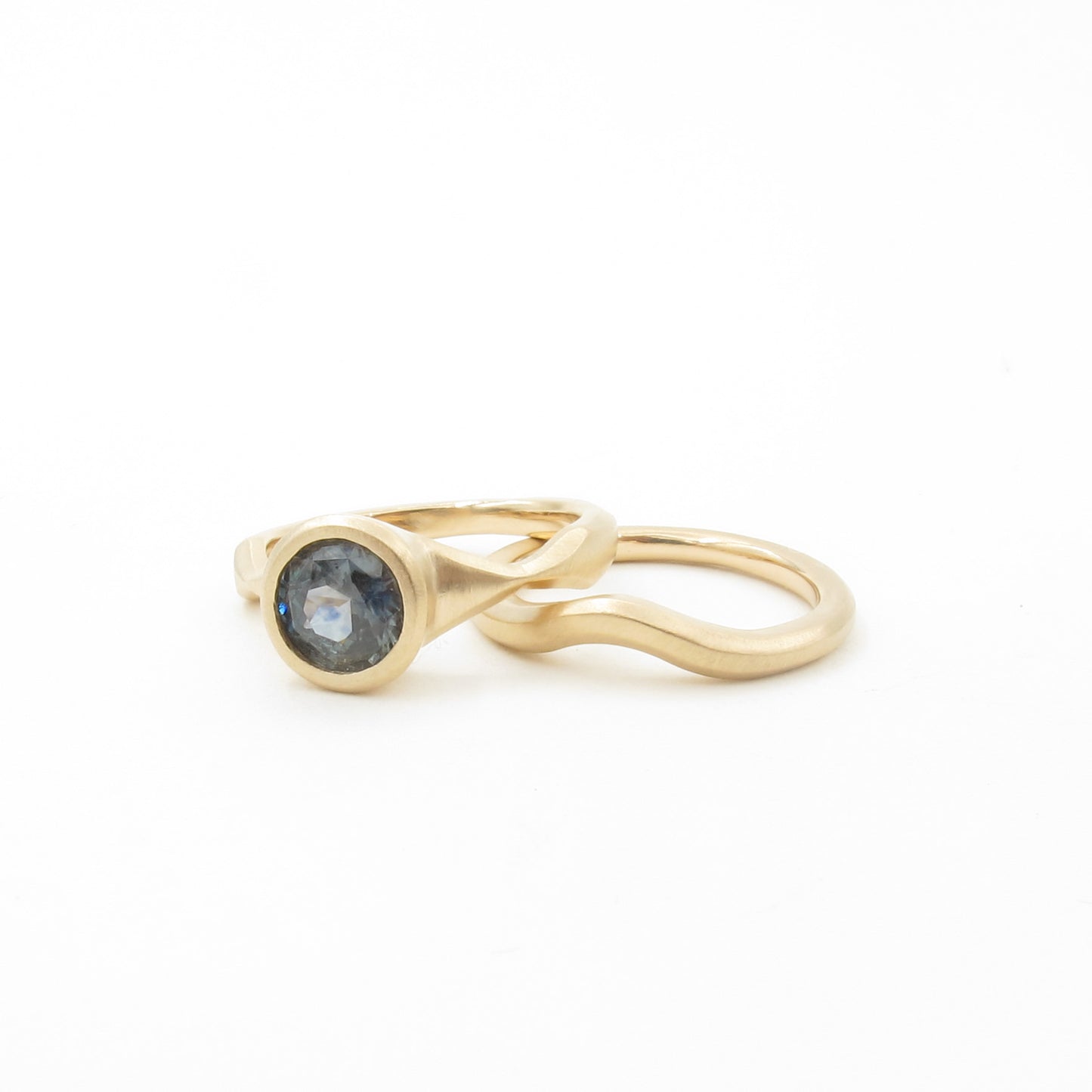 Sail Ring antique style engagement ring mounting, bezel set solid gold or platinum semi-mount