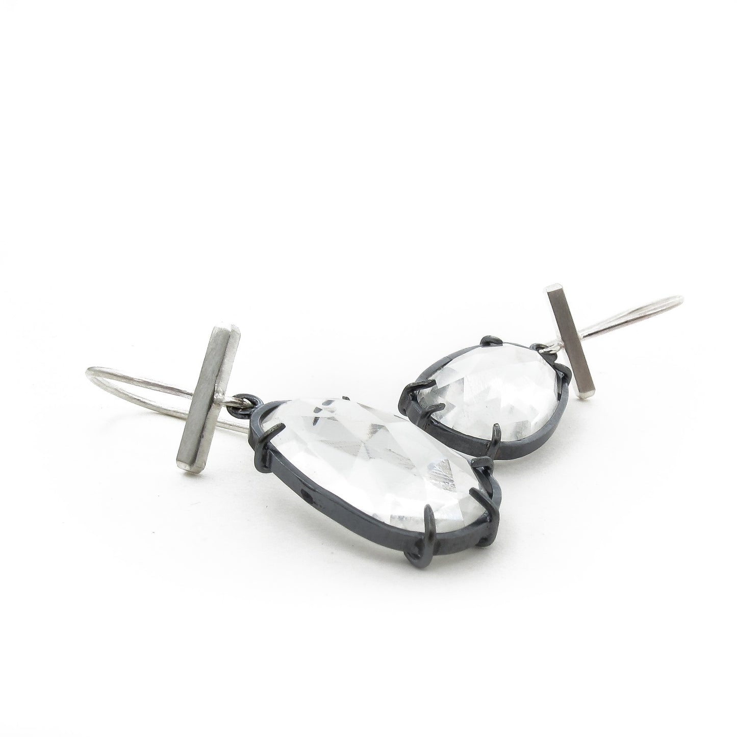 Rock crystal claw earrings
