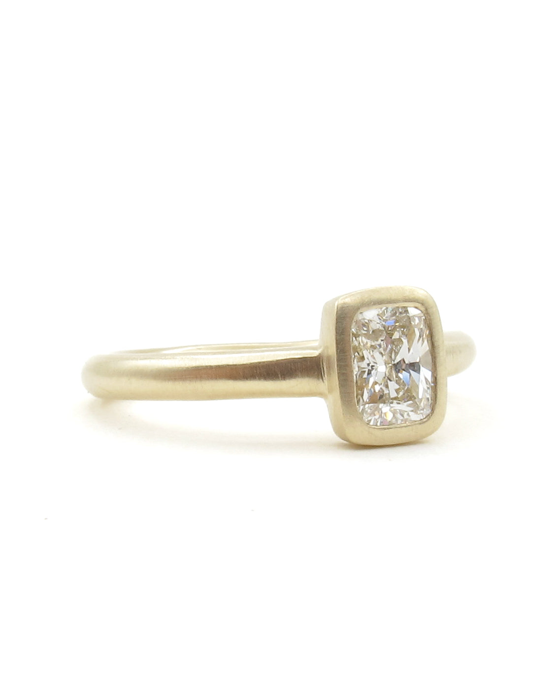 Center Bezel Ring