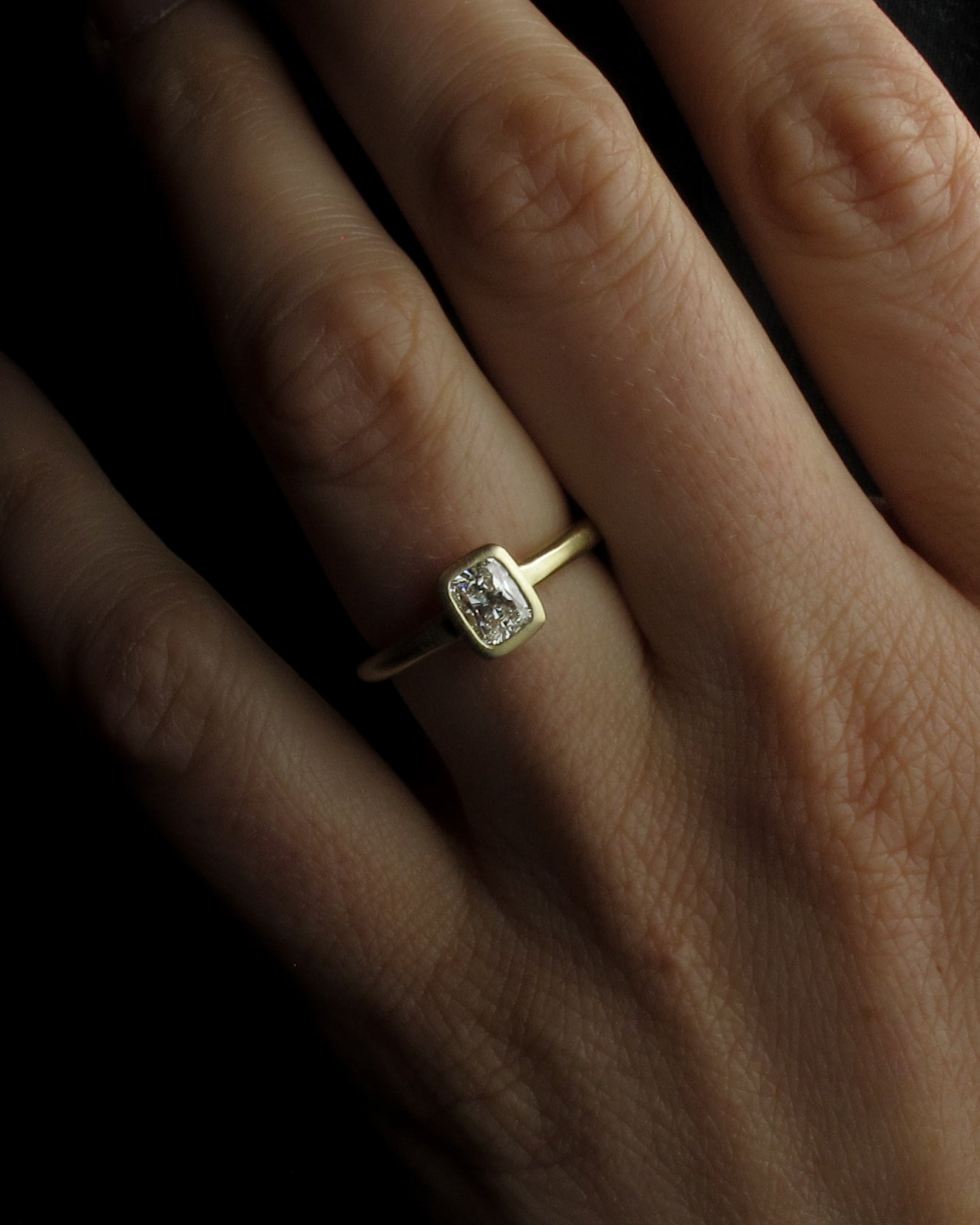 Center Bezel Ring
