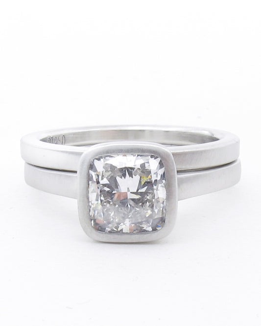 Center Bezel Ring Squared Set