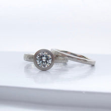 Load image into Gallery viewer, Bezel set solitaire engagement ring semi-mount with narrow hammered wedding band