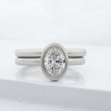 Load image into Gallery viewer, Oval diamond engagement ring, one carat lab grown diamond ring