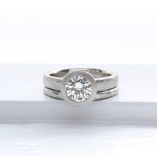 Load image into Gallery viewer, Bezel set solitaire lab grown diamond engagement ring with narrow hammered wedding band
